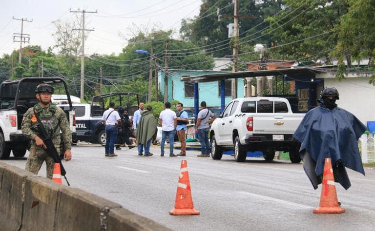 Grupo criminal abandona cuerpos desmembrados en carretera Villahermosa-Teapa, en Tabasco