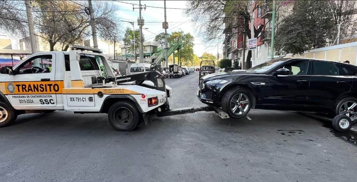 Video: Camioneta con reporte de robo es exhibida en el Museo del Automóvil en CDMX, cuesta 2MDP