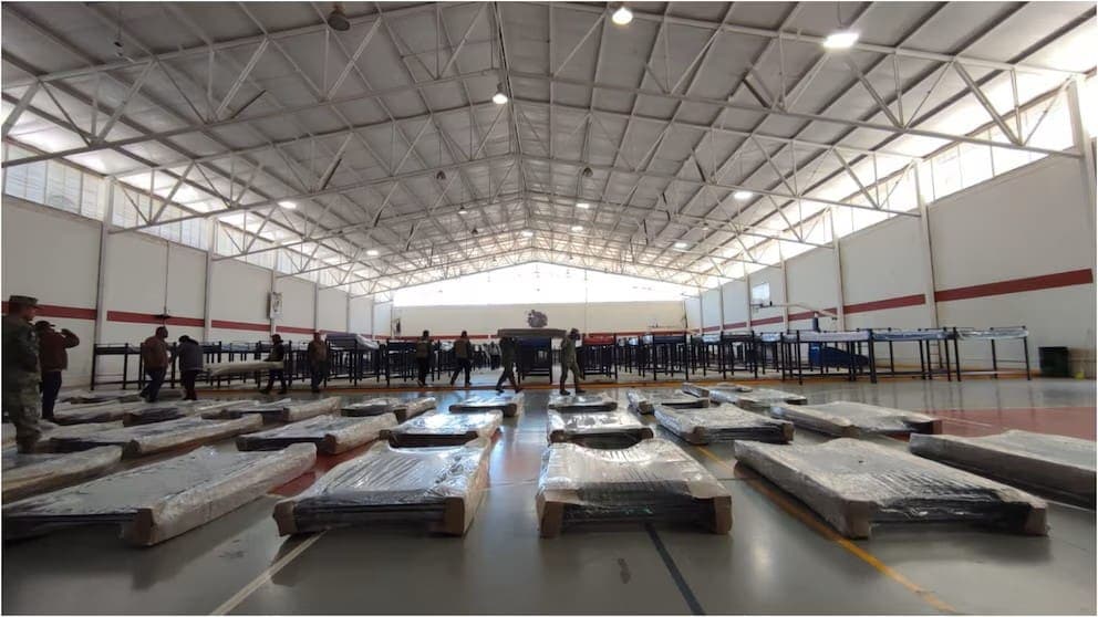 Video: Construyen en tiempo récord un centro de atención a migrantes deportados en Tijuana, Baja California