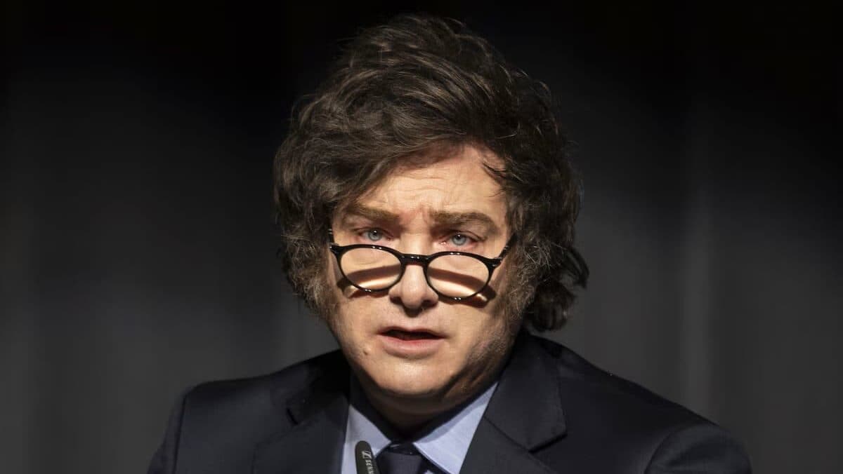Javier Milei promociona una criptomoneda fraudulenta en Argentina y hace perder millones a sus seguidores
