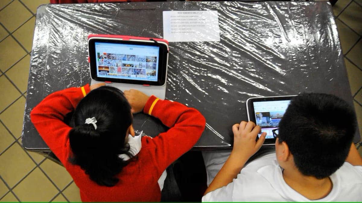 Video: Buscan prohibir las redes sociales a menores de 14 años en Querétaro