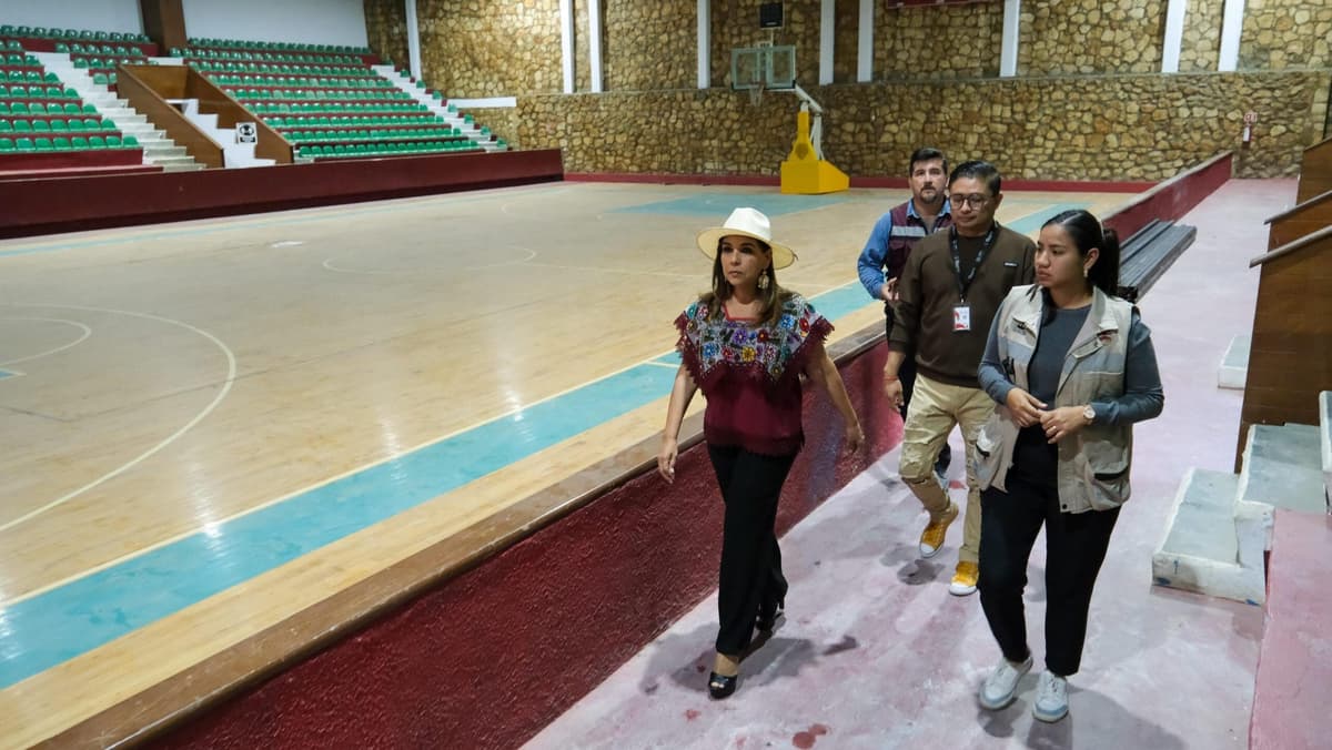 Supervisa Mara Lezama avance de la rehabilitación del Palacio de los Deportes “Erick Paolo Martínez” en Chetumal