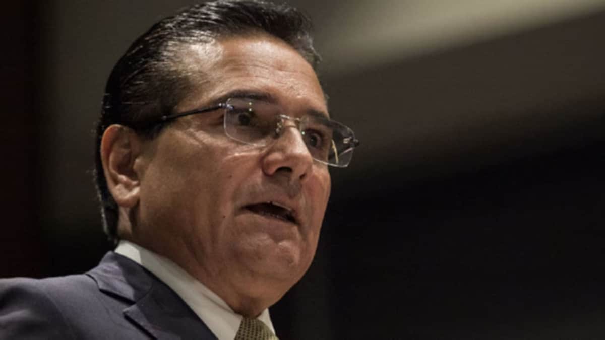 Giran orden de aprehensión contra Silvano Aureoles, exgobernador de Michoacán