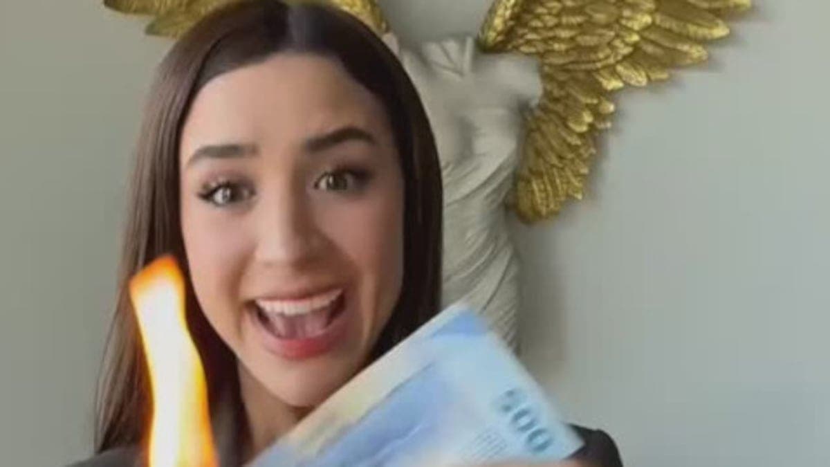 VIDEO: Critican a influencer Tammy Parra tras compartir video quemando un billete de 500 pesos
