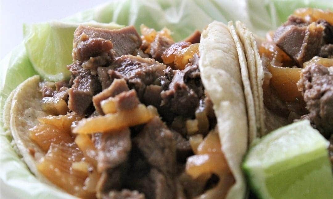 Video: Denuncia turista que le cobraron casi tres mil pesos por tacos y bebidas en Tepoztlán, Morelos