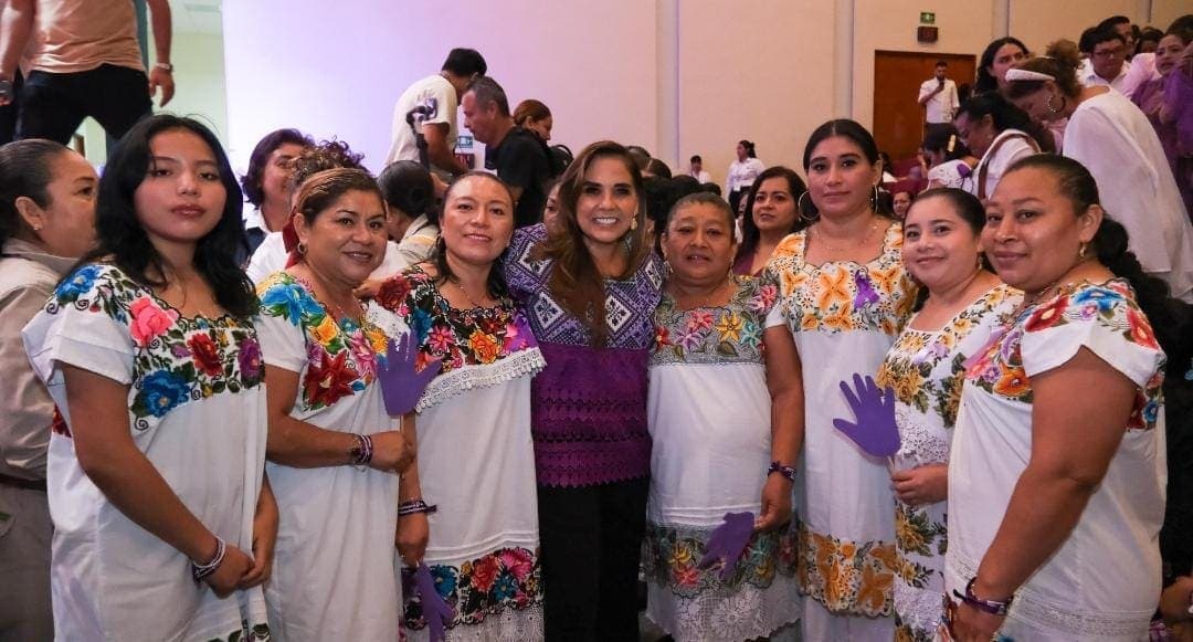 Invita Mara Lezama a mujeres de Quintana Roo a luchar contra la desigualdad, violencia y discriminación