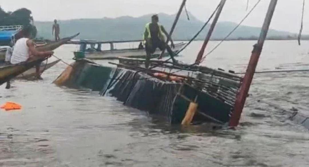 Mueren 25 personas en naufragio de barco en el Congo; había varios futbolistas