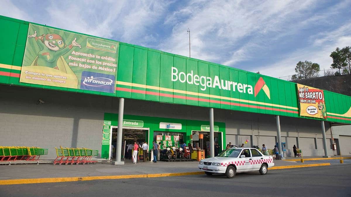 VIDEO: Exhiben a mujeres que intentaron robar en un Bodega Aurrera en Naucalpan, Edomex