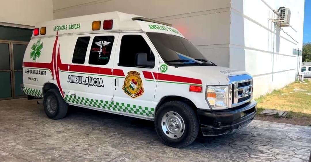 Sujeto se electrocuta en Cancún tras intentar robar cables de un poste de luz