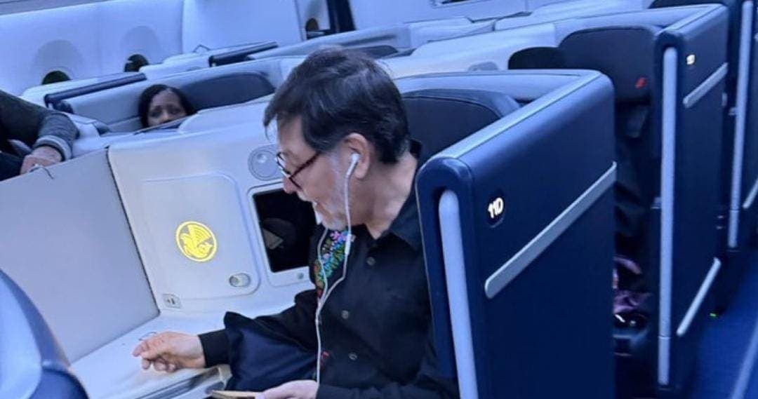 "Yo no vuelo en primera clase", dice Claudia Sheinbaum sobre viaje de Fernández Noroña