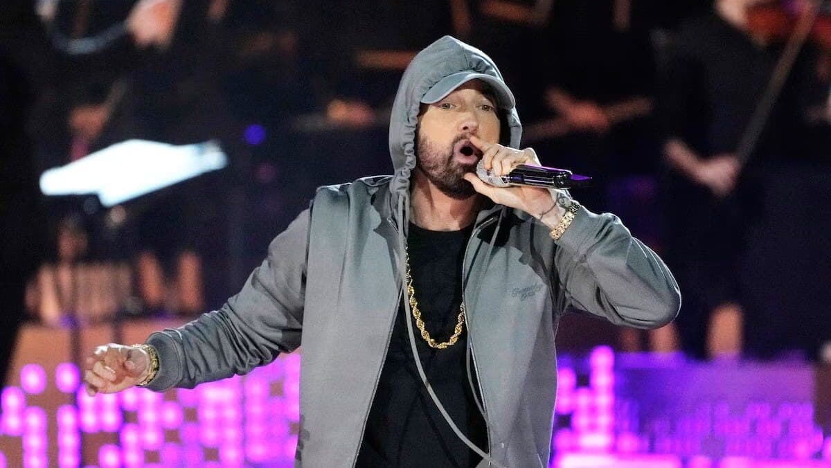 Eminem denuncia a extrabajador por vender en internet 25 canciones inéditas robadas