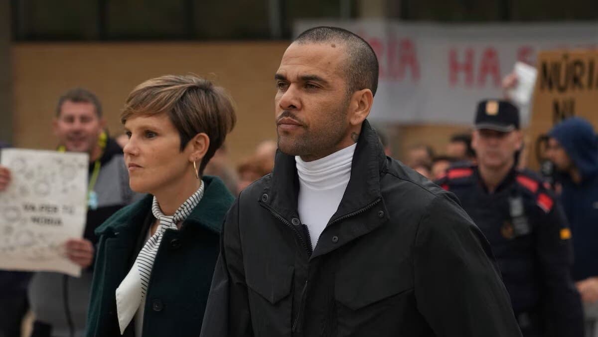 Absuelven al exfutbolista Dani Alves de su condena por abuso sexual a una joven en España