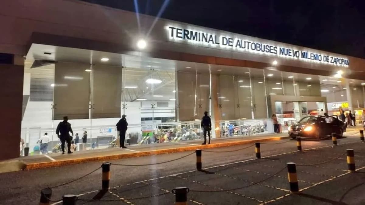 Joven viaja de Tijuana a Jalisco por una falsa promesa de empleo, termina varado