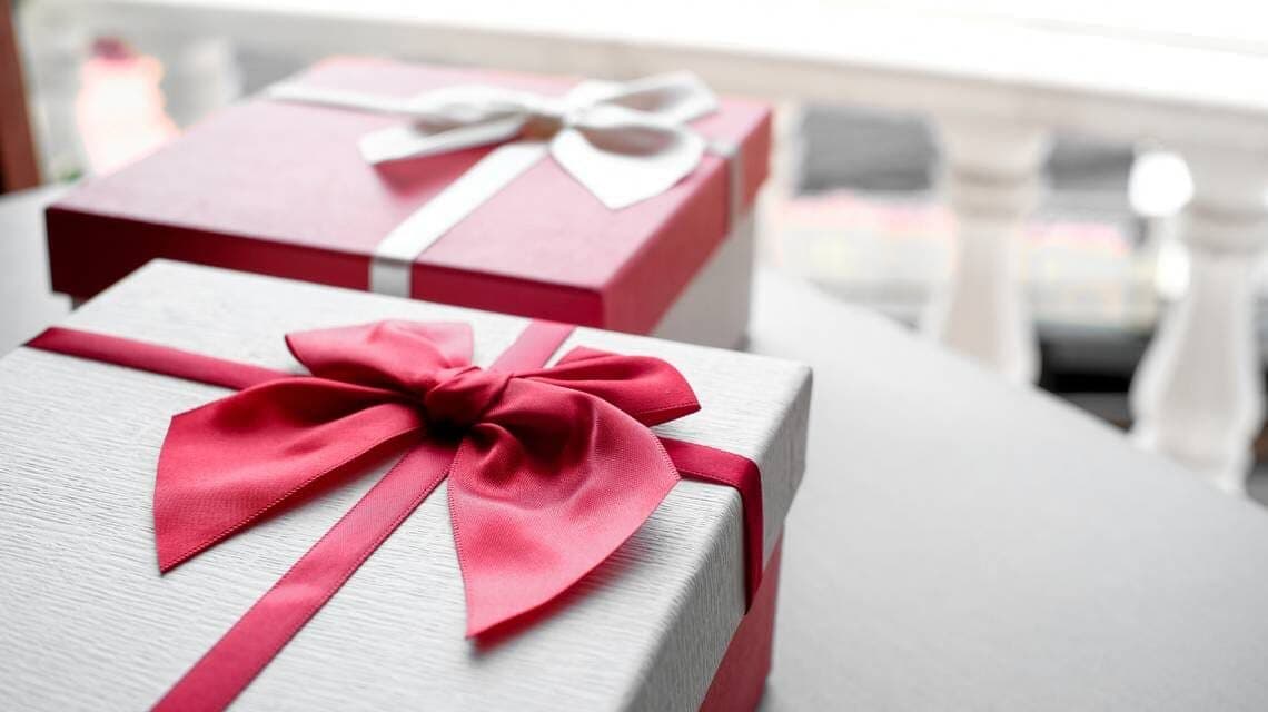 Arrestan a novio tras escapar la víspera de su boda con todos los regalos en Italia