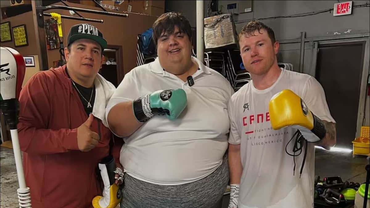 Influencer le exige al "Canelo" Álvarez le pague un millón de pesos tras perder apuesta de reto físico
