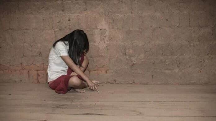 Video: Niña de ocho es vendida por su abuela a una familia para ser esclavizada en Chile