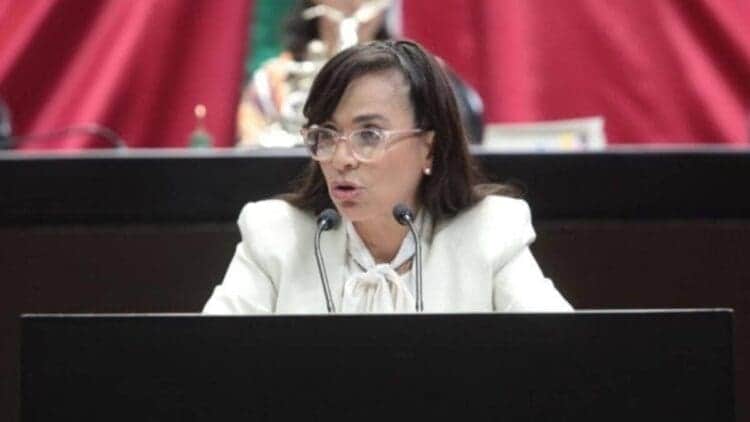 Emiten orden de aprehensión contra exalcaldesa Laura Fernández por presunta malversación de fondos