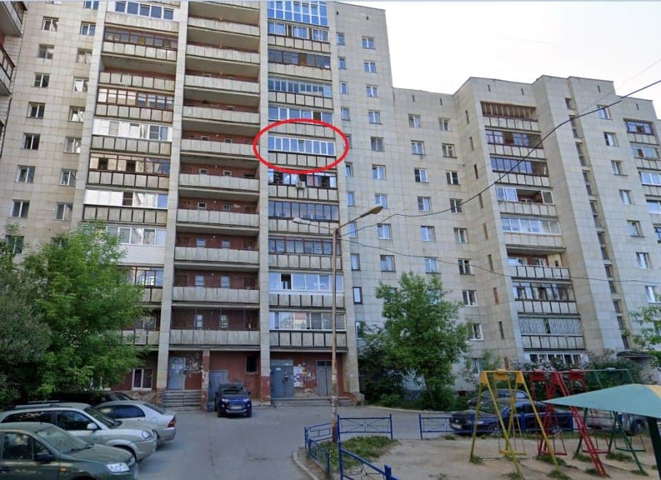 VIDEO: Abuela de 80 años sobrevive tras caer del sexto piso de su departamento en Rusia