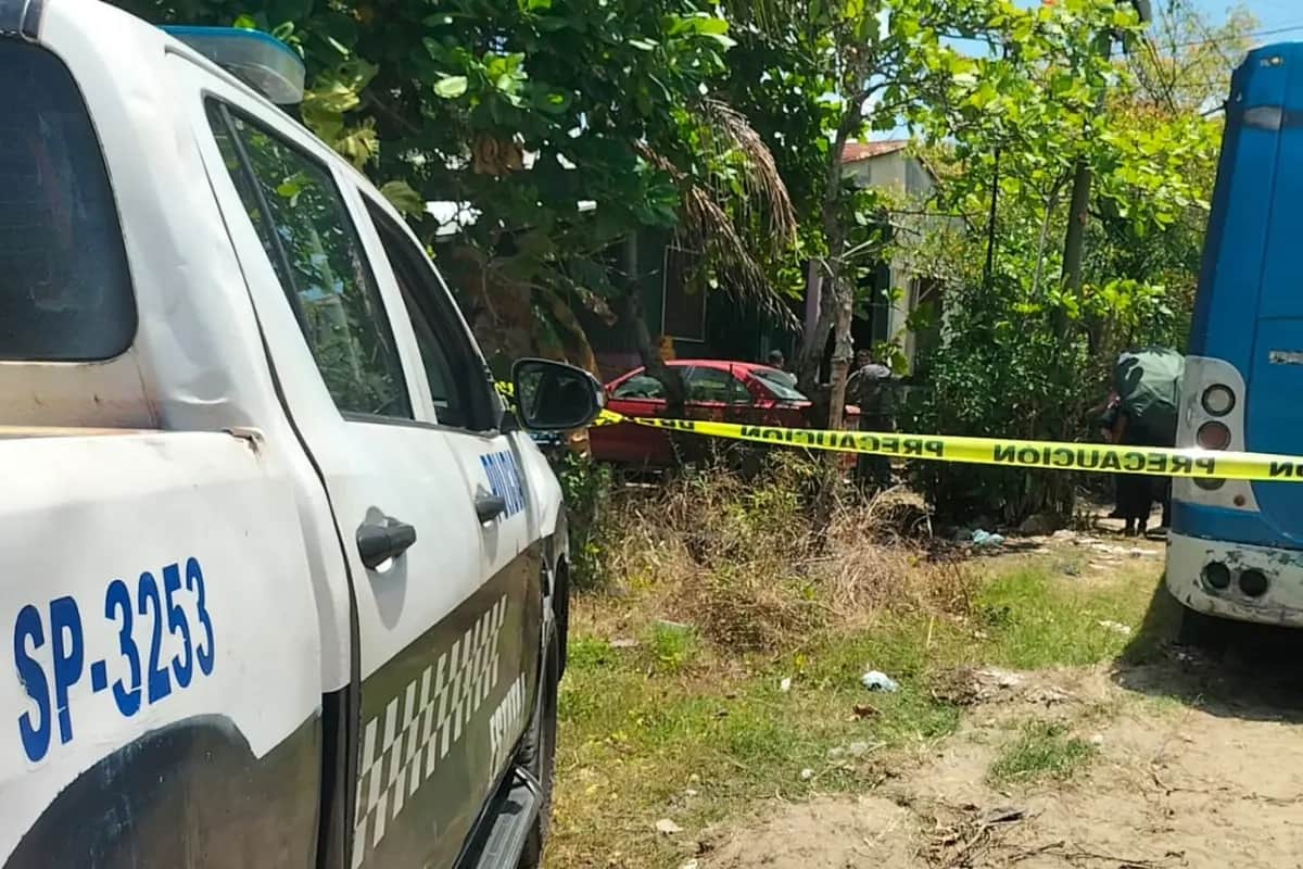 Madre muere atropellada por su hija en el patio de su casa en Veracruz