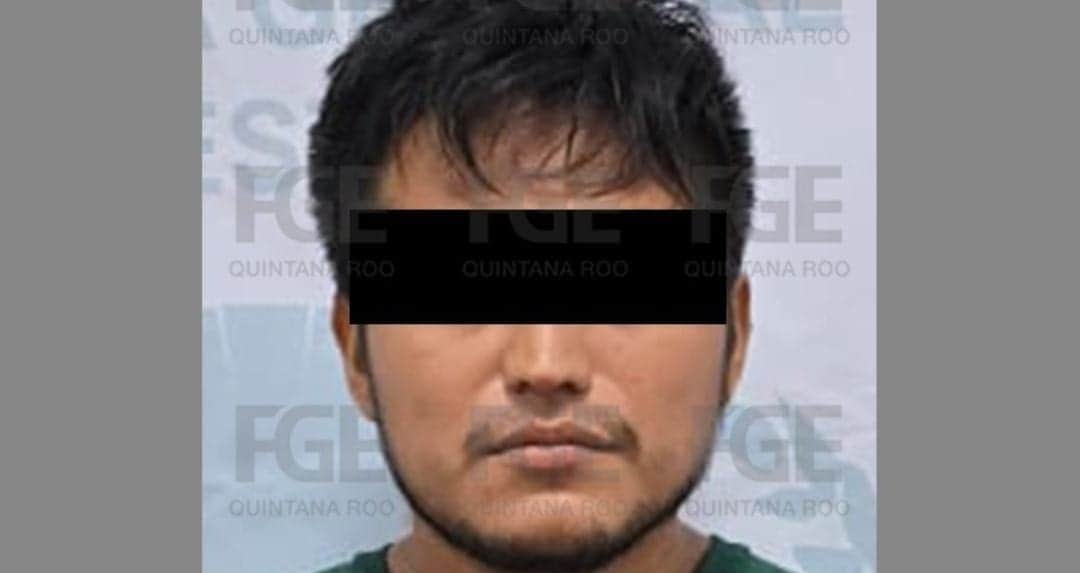 Vinculan a proceso a sujeto que arrojó a dos perros de un cuarto piso en Cancún, uno de ellos murió