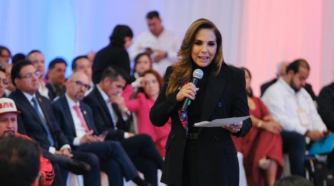 Presenta Mara Lezama el modelo comunitario de Maya Ka'an en el Tianguis Turístico 2025