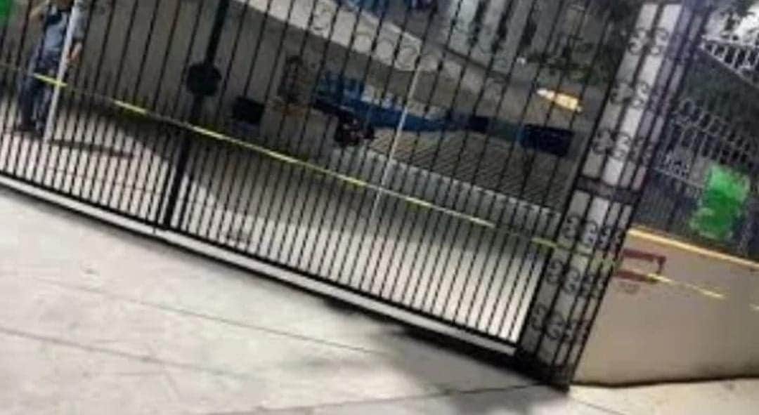 Abandonan un feto en un caja de cartón en Chiapas