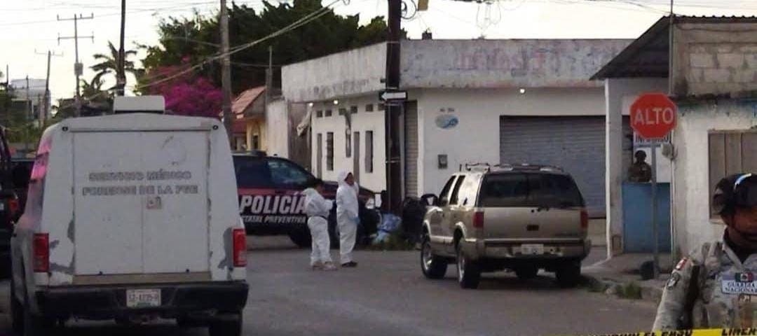 Asesinan a dos sujetos y menor resulta lesionado en ataque armado en Cozumel
