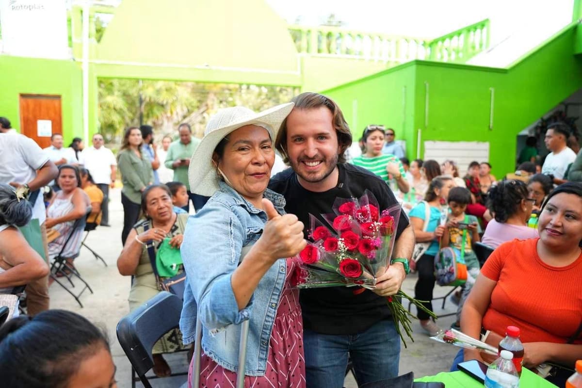 El Verde en Playa del Carmen no deja de crecer, gracias mamás de la familia Verde por siempre estar junto a mí: Fernando Muñoz