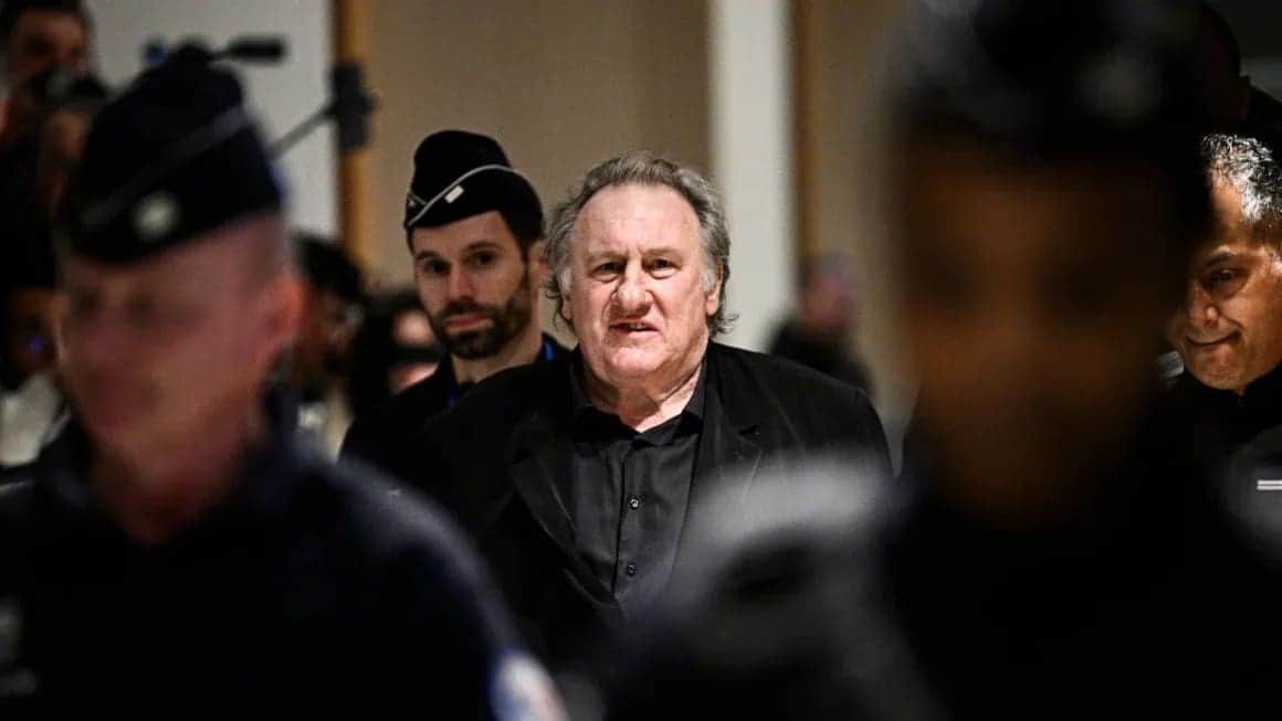 Condenan al actor francés Gérard Depardieu a 18 meses de prisión por agresión sexual