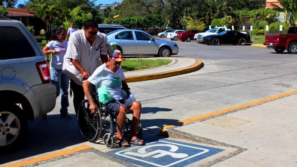 Expedirán tarjetones para personas con discapacidad en Playa del Carmen