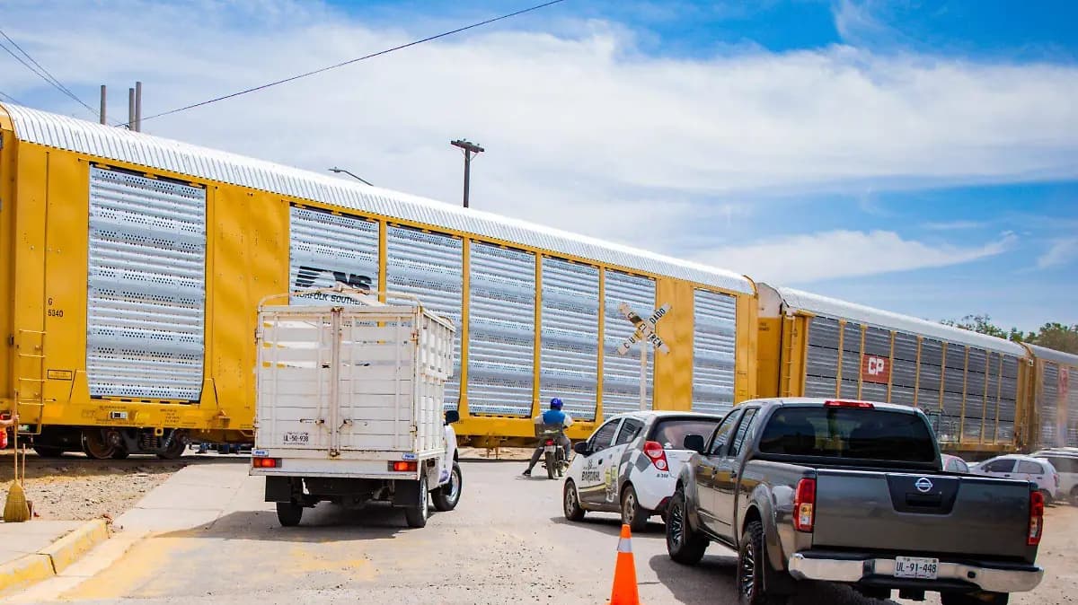 Hallan cadáver envuelto en cobija dentro de un vagón de tren en Mazatlán, Sinaloa