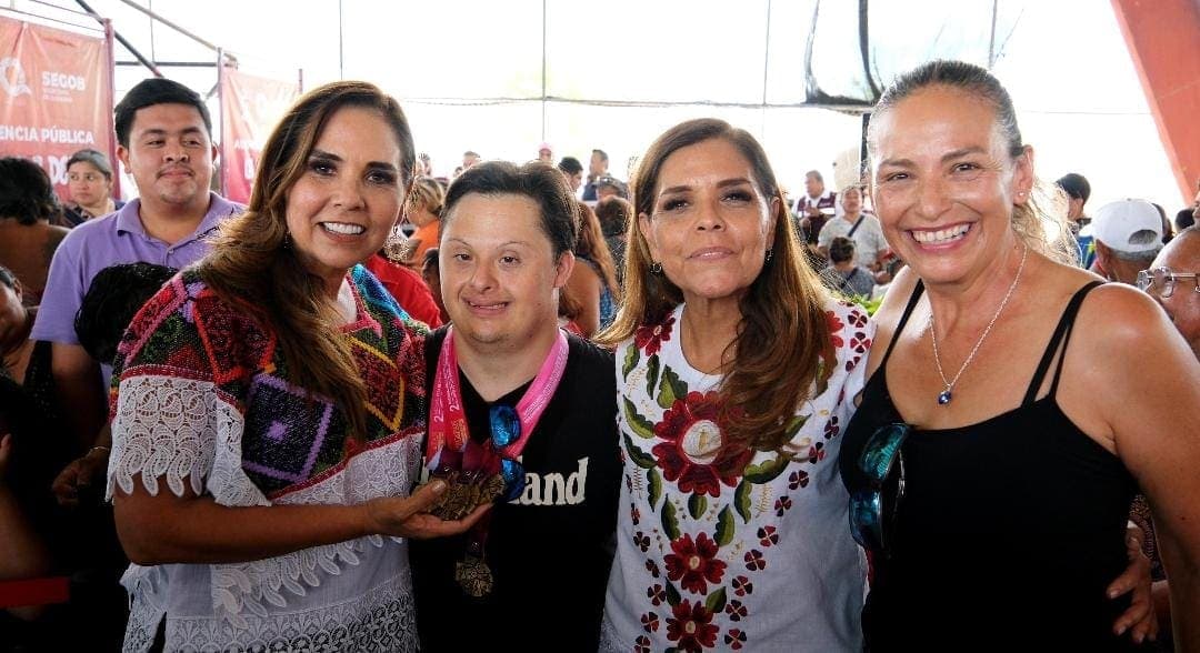 Mara Lezama escucha y atiende a más de mil 700 personas en audiencia “La Voz del Pueblo” en Cancún