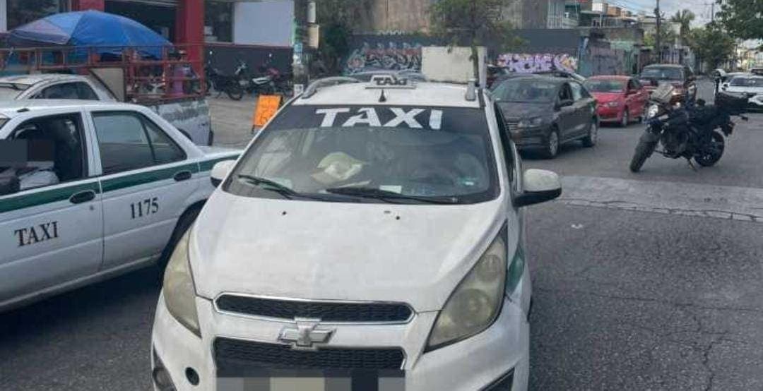 Taxista atropella a un menor cerca de una escuela en la Región 201 de Cancún