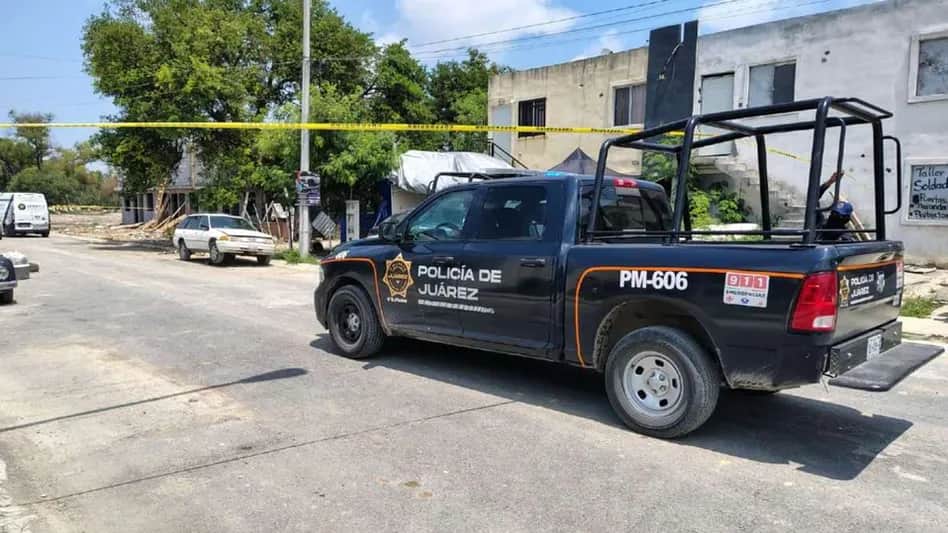 Hallan muerto a guardia de seguridad a la orilla de un arroyo en Juárez, Nuevo León