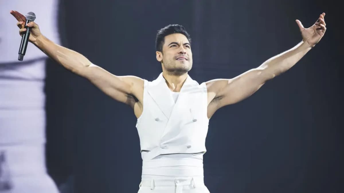 Video: Acusan a Carlos Rivera de homofobia tras negarse a cantar en la boda de dos mujeres