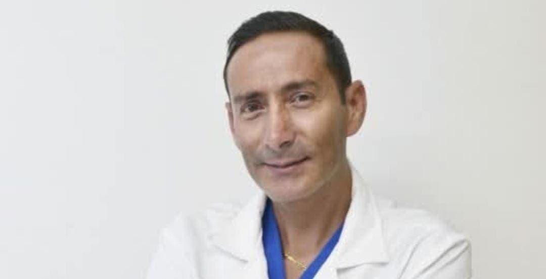 Fallece el doctor Frank Mendiola, que atendió a más de 500 personas durante la pandemia en Cancún