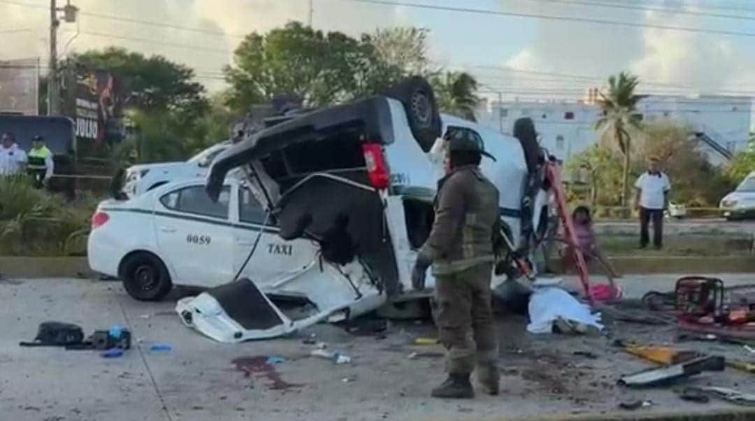 Video: Fuerte accidente deja cuatro muertos y 10 lesionados en Cancún
