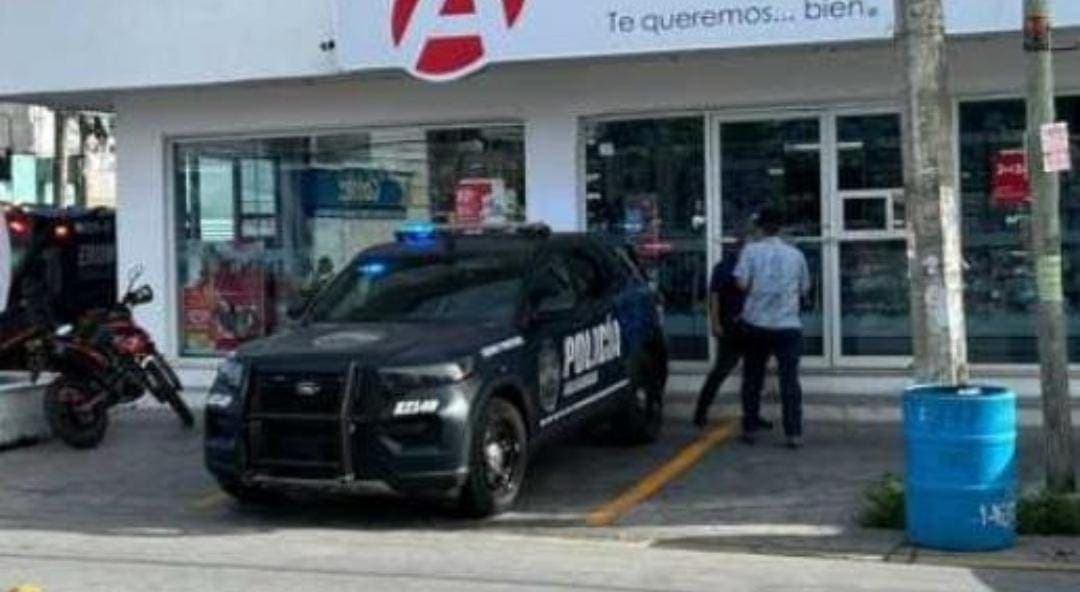 Hallan sin vida a un adulto mayor extranjero en un departamento en Playa del Carmen