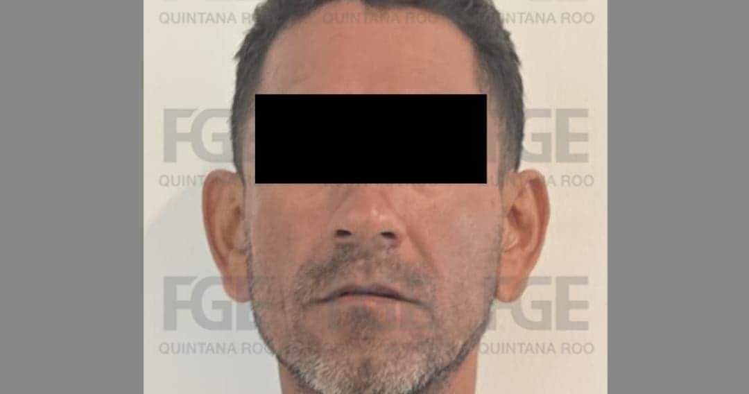 Sujeto que arrojó ácido a una mujer en el centro de Cancún estará dos años en prisión preventiva