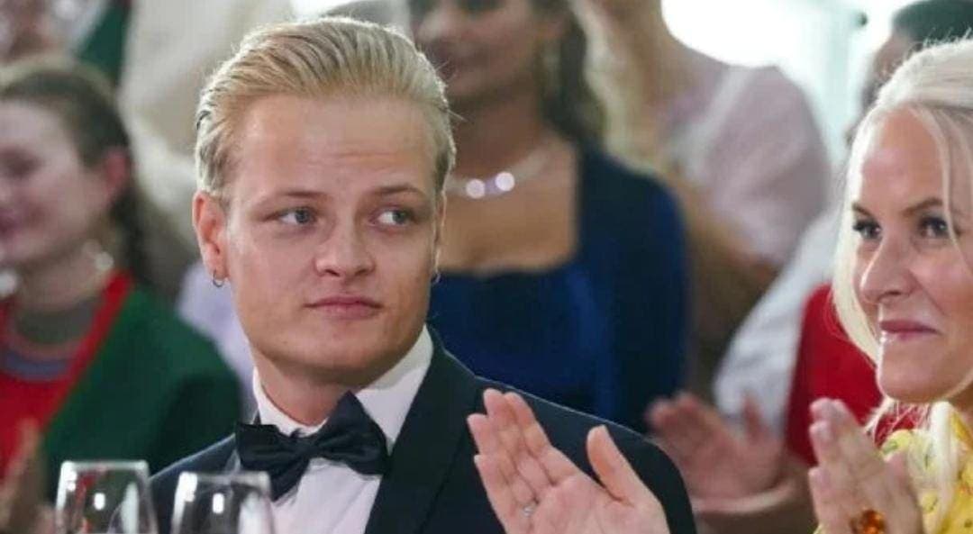 Hijo de la princesa heredera de Noruega es acusado de violación y agresiones