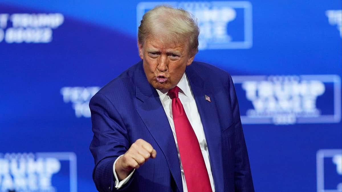 Donald Trump avala la prisión para migrantes rodeada de cocodrilos en Florida, Estados Unidos