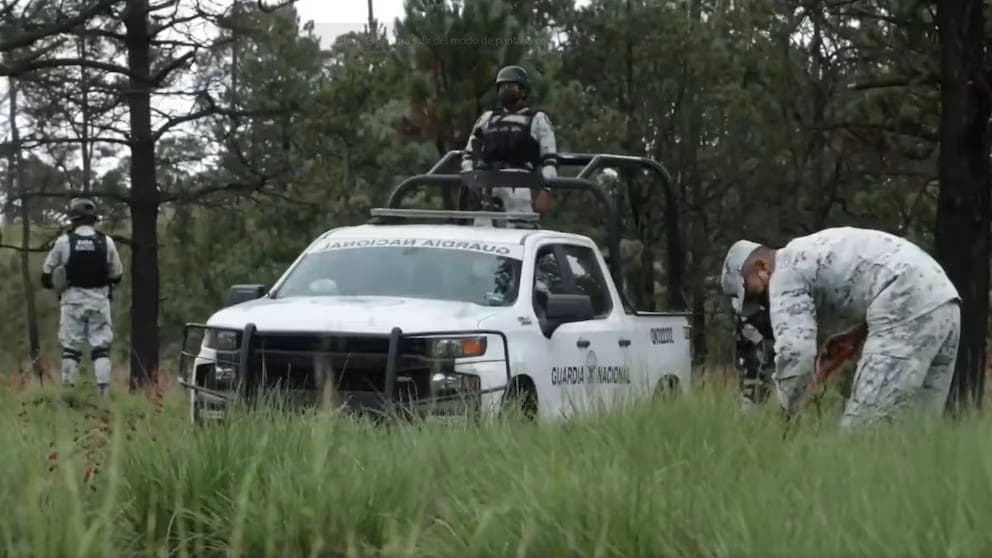 Abandonan tres cabezas y restos humanos en un contenedor de basura en Navolato, Sinaloa