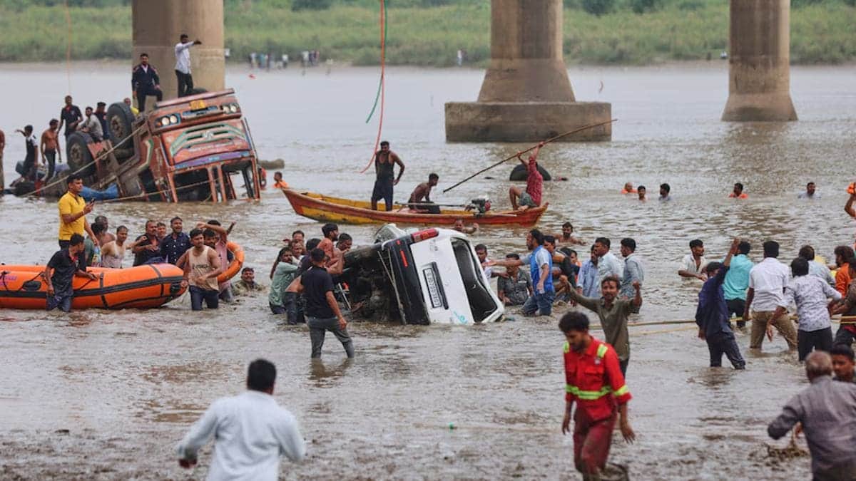Fallecen nueve personas y seis resultan heridas tras colapso de un puente en India