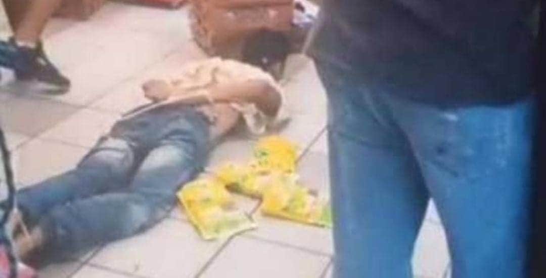 Ciudadanos detienen a sujeto que quiso robar en una tienda en Chetumal