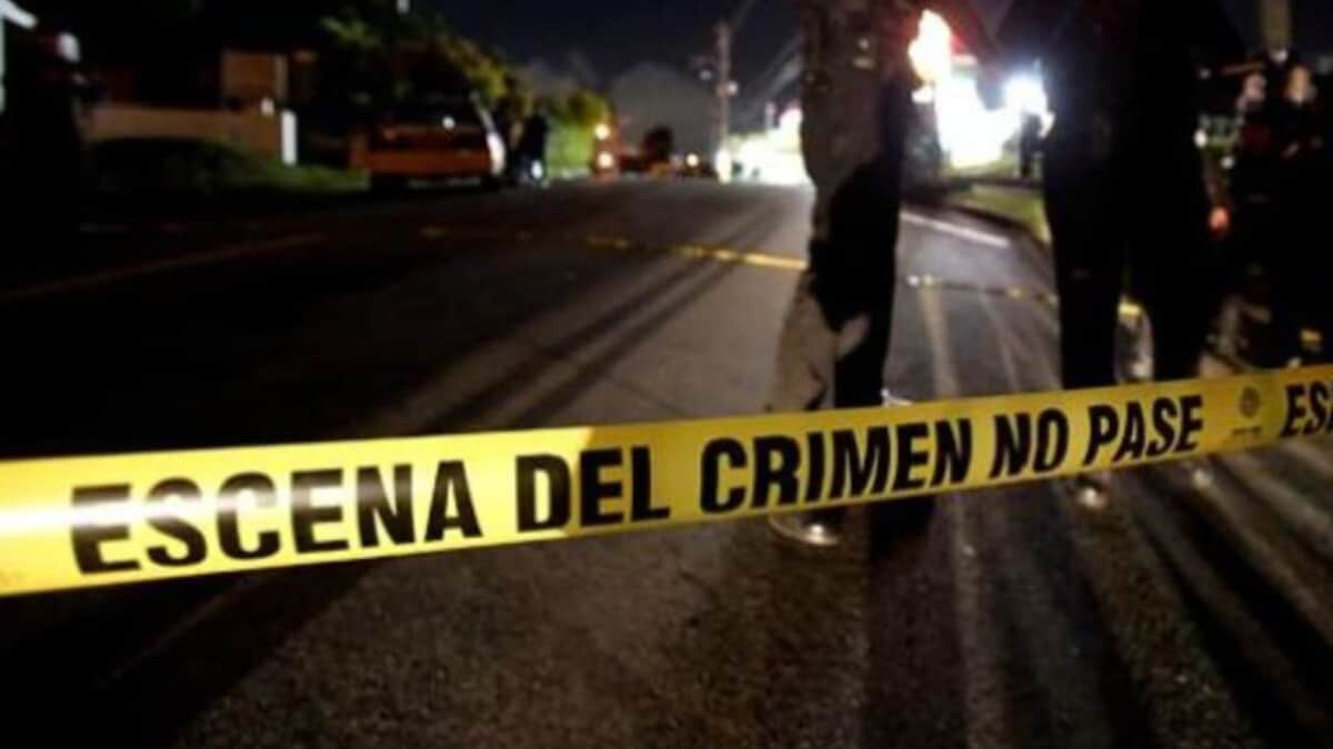 Padre e hijo mueren tras ser acribillados en su auto en Culiacán, Sinaloa