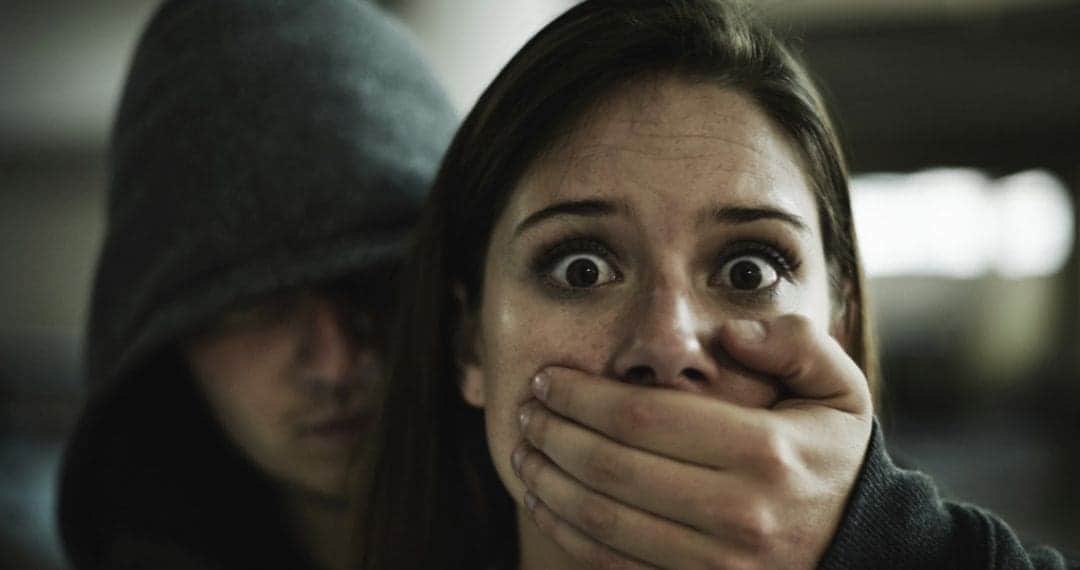 Detienen a sujeto que amarraba a su ex pareja para que no saliera con otros en CDMX