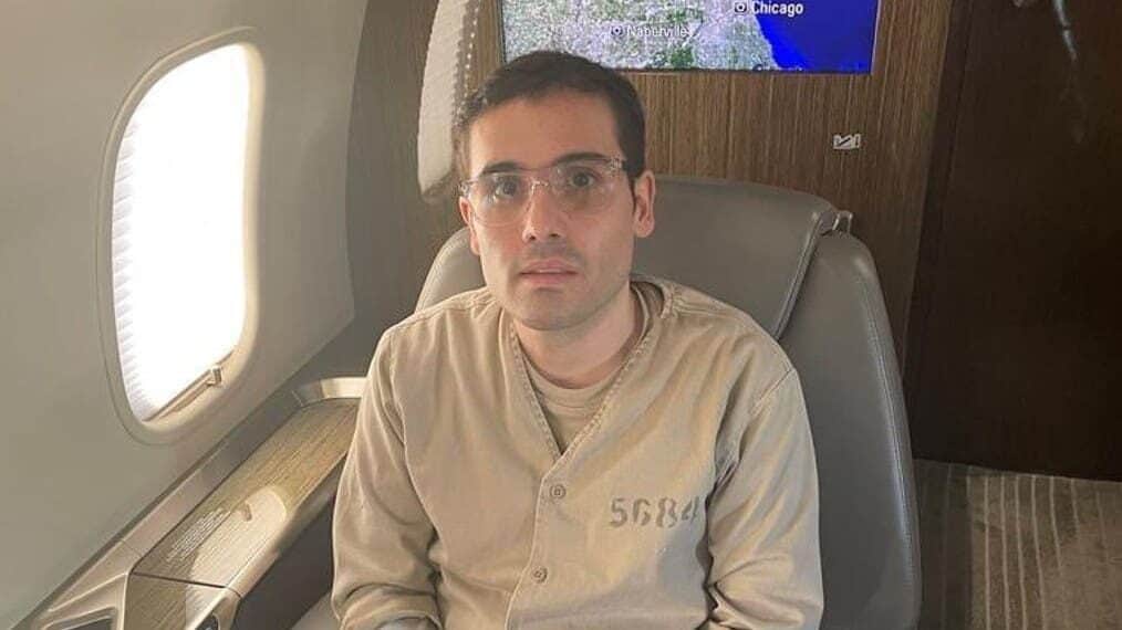 Sale de prisión Ovidio Guzmán a una ubicación secreta tras acuerdo de culpabilidad con Estados Unidos