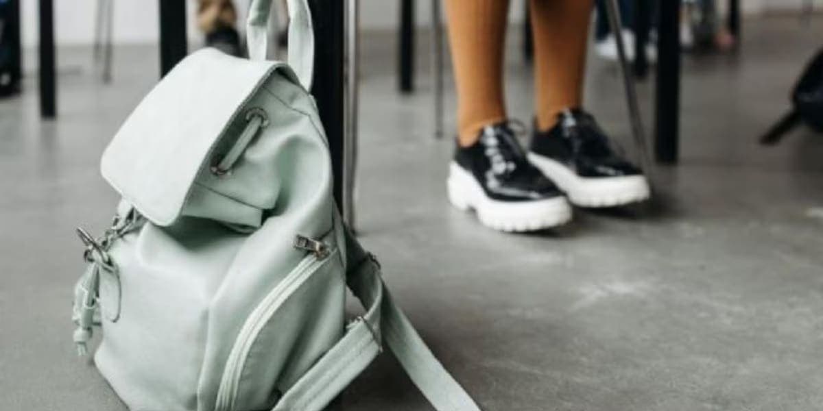 Acusan a maestro de abusar de una alumna en Edomex