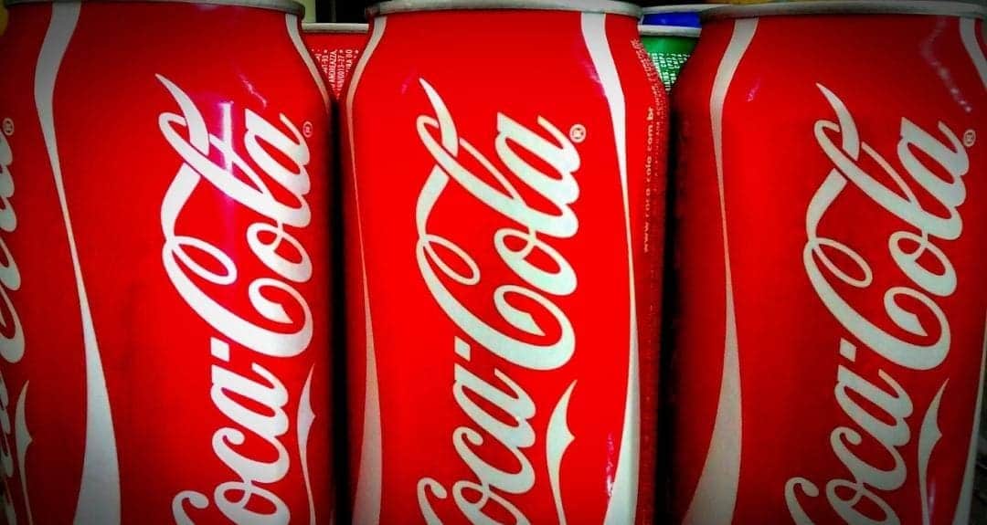 Coca-Cola cambiará la receta de su refresco en Estados Unidos; usará caña de azúcar