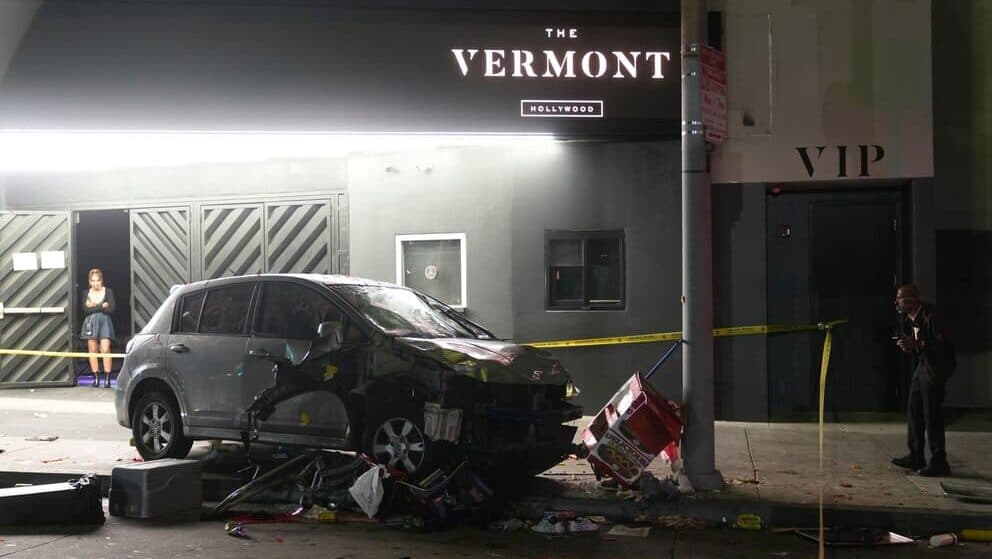 Video: Conductor atropella al menos a 30 personas en Los Ángeles, Estados Unidos